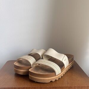 Reef Cushion Vista Hi Sandals